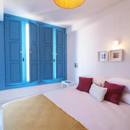 The Sun - Blue House, Guest house